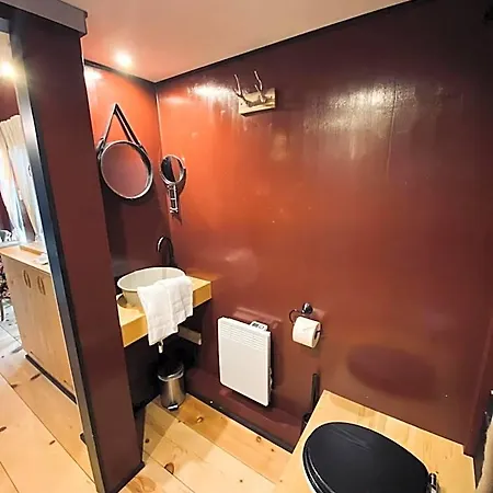 Apart Otel Tiny House Bigge Im Pier9 Tiny House