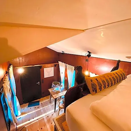 Apart Otel Tiny House Bigge Im Pier9 Tiny House 3*